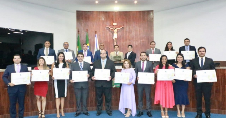 Coordenadores do curso de direito são homenageados na Câmara de Fortaleza - CE